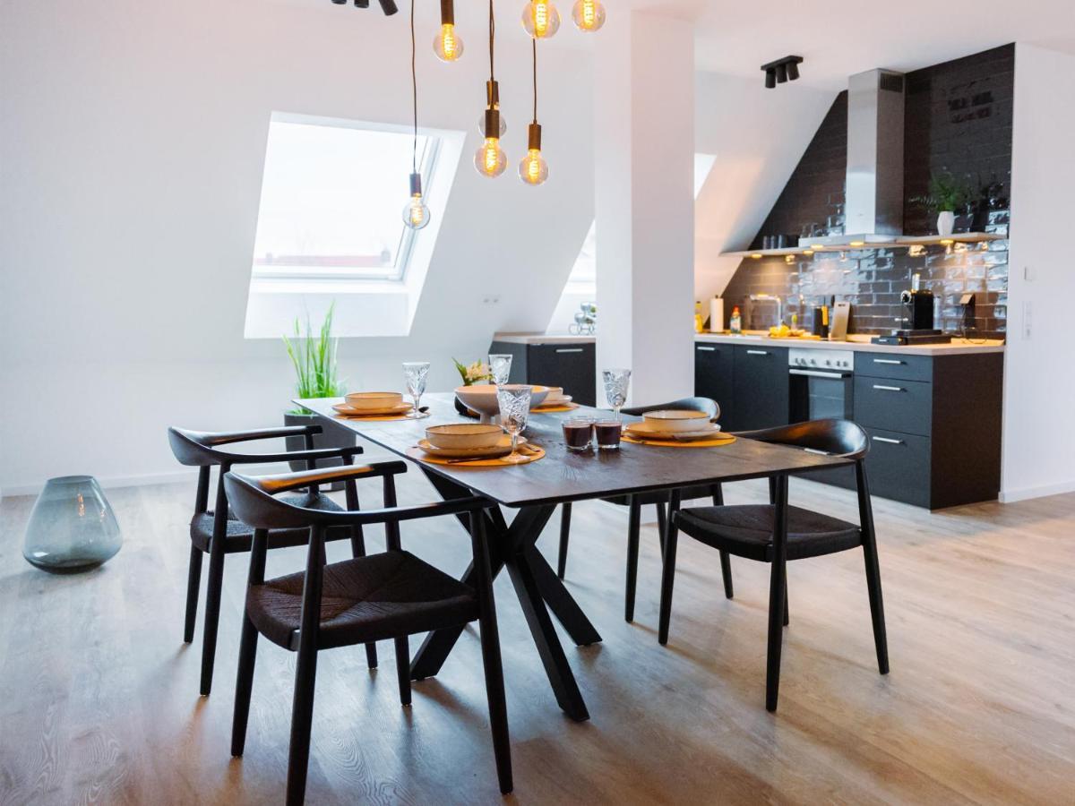 Lio Suite Design Apartment Balkon Terrasse Parken Fur 4 Personen Bad Salzuflen Kültér fotó