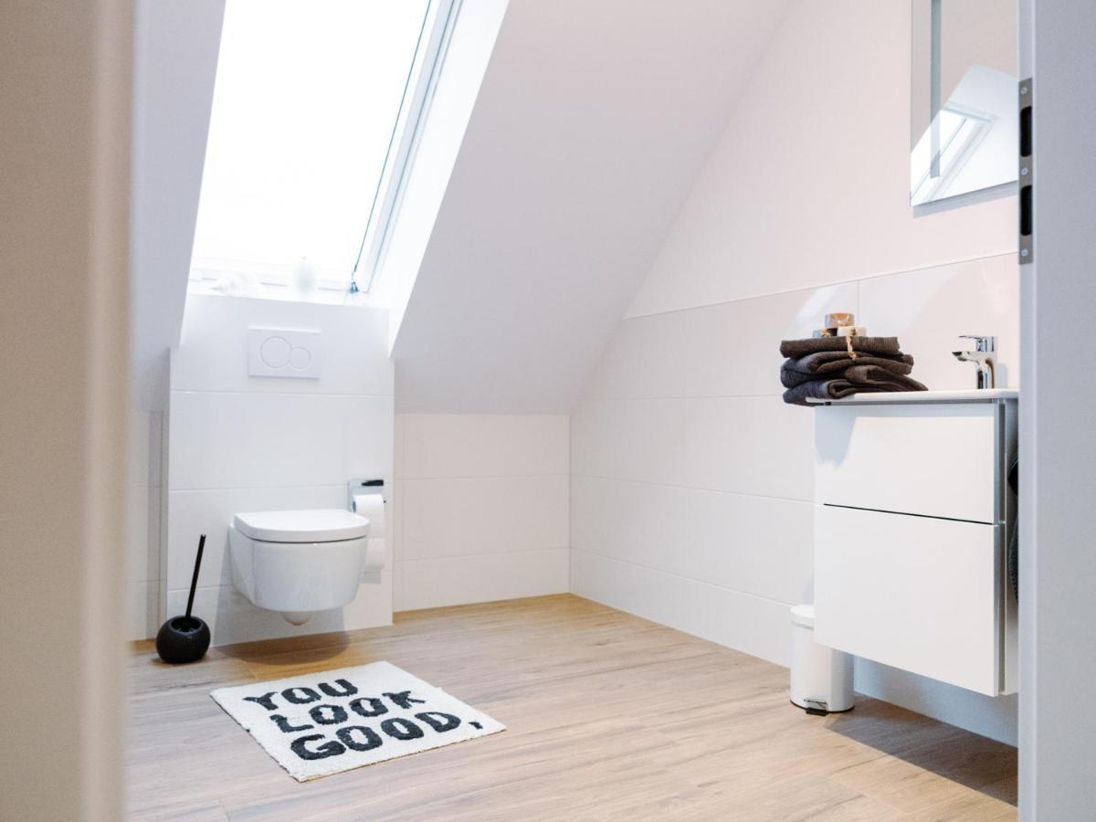 Lio Suite Design Apartment Balkon Terrasse Parken Fur 4 Personen Bad Salzuflen Kültér fotó