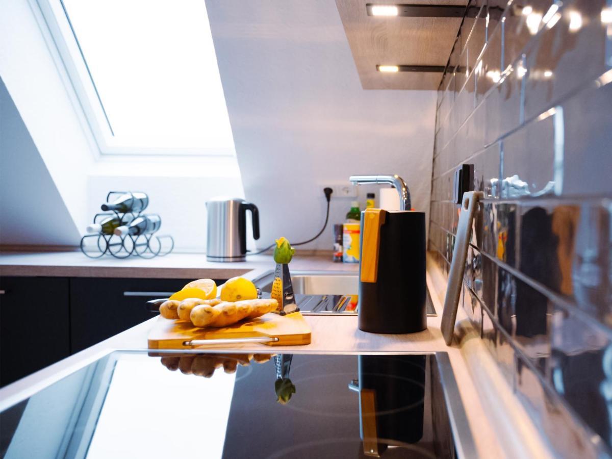 Lio Suite Design Apartment Balkon Terrasse Parken Fur 4 Personen Bad Salzuflen Kültér fotó