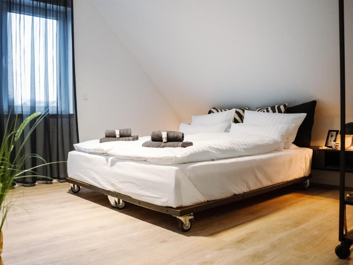 Lio Suite Design Apartment Balkon Terrasse Parken Fur 4 Personen Bad Salzuflen Kültér fotó